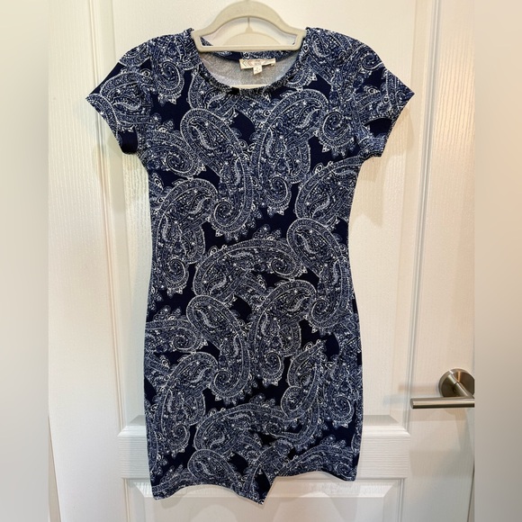 Pink Rose Dresses & Skirts - Pink Rose Navy and White Paisley Mini Dress